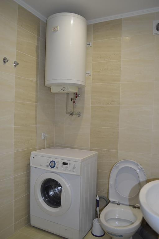 Apartment On Pribuzhskaya 2 Хмельницкий Экстерьер фото